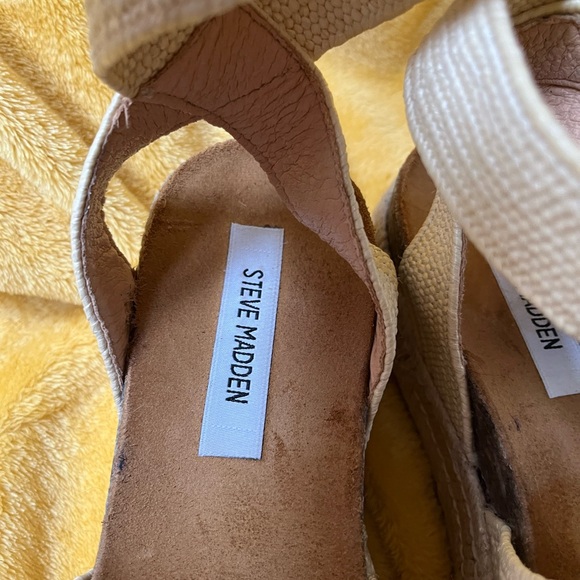 Steve Madden Women's Kimmie Wedge Sandal-so comfortable - Picture 8 of 15